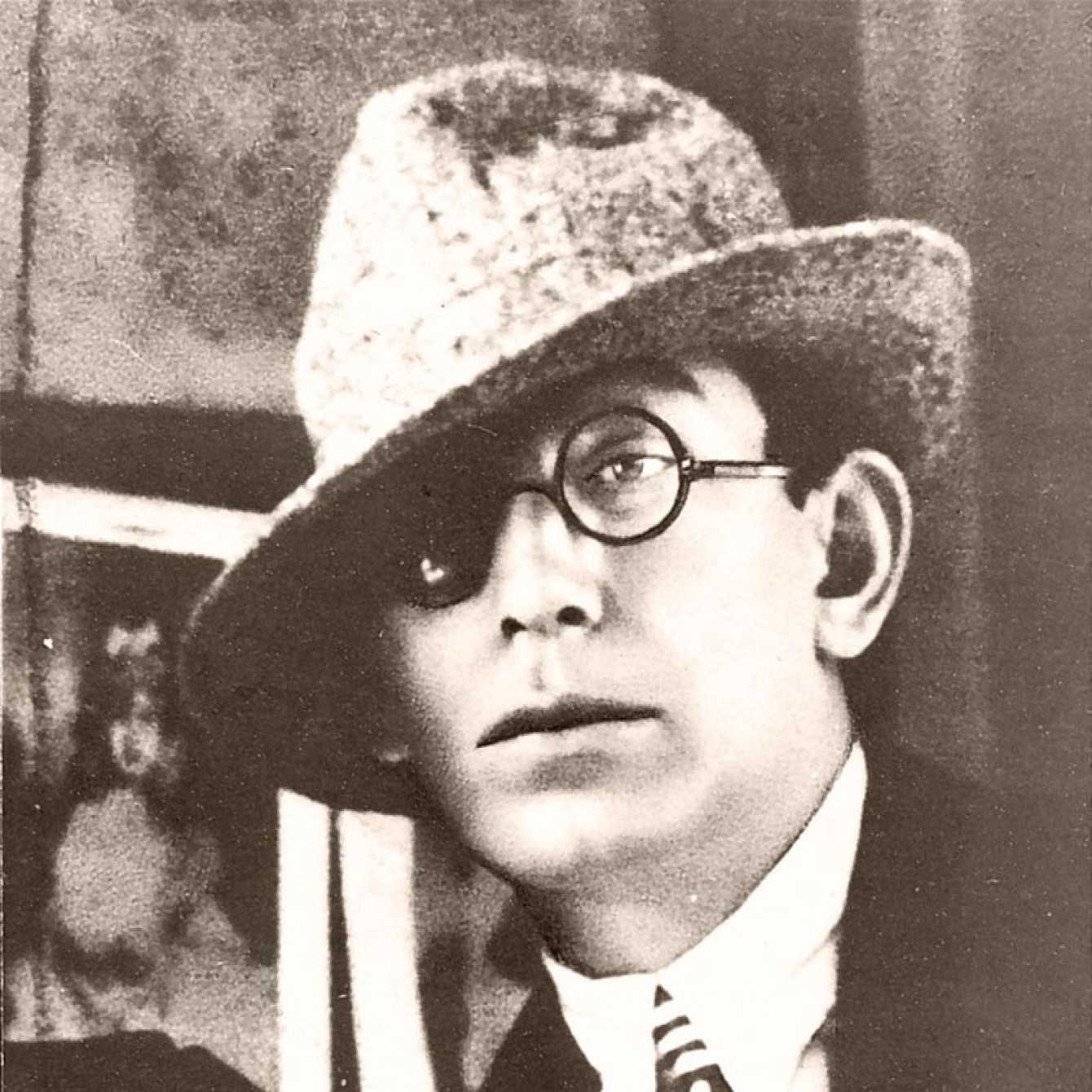 Geo Milev <br> Bulgarian poet and publicist, main representative of expressionism in Bulgarian literature